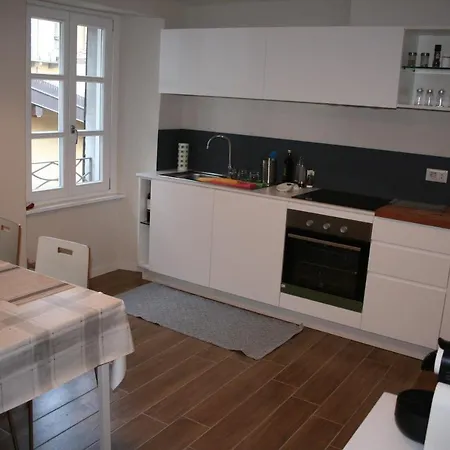 Borgo Vico 108 * Como
