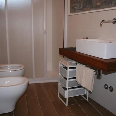Borgo Vico 108 Como
